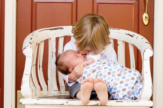 Cómo afrontar la llegada de un nuevo hermano